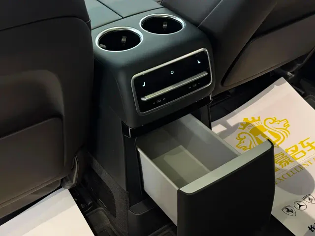 Li Auto Li Xiang L9 2022 Max — Фото автомобиля 14