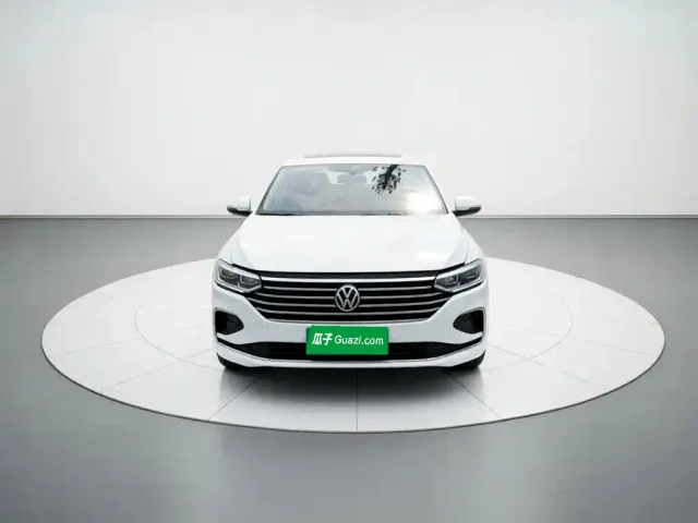 Volkswagen Lavida — Фото автомобиля 22