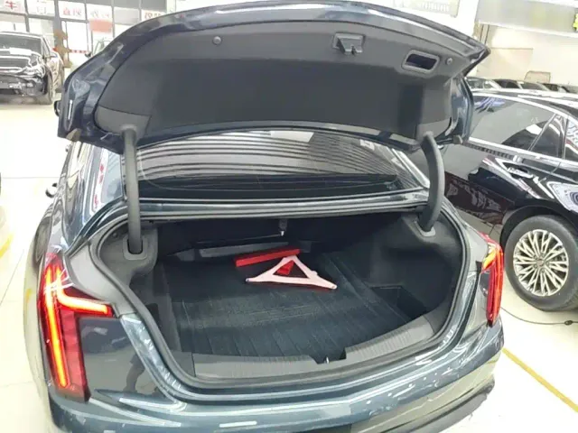 Cadillac CT5 — Фото автомобиля 18