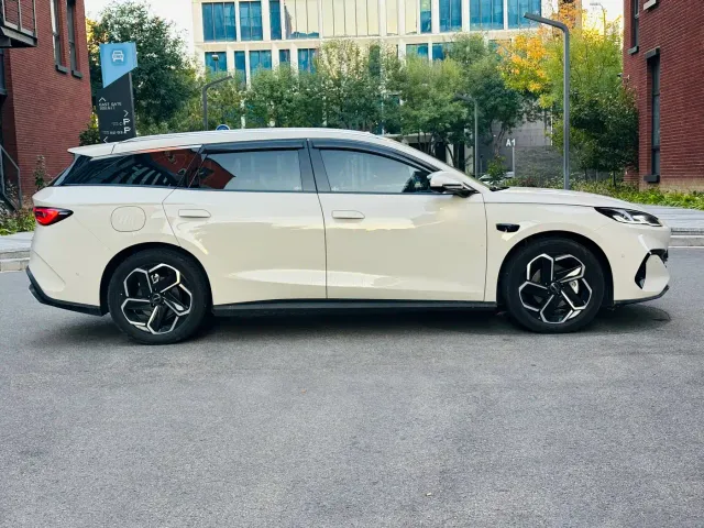 BYD Seal 06 DM-i Touring — Фото автомобиля 4