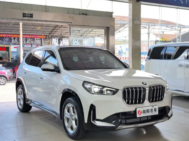 BMW X1 — Фото автомобиля 3