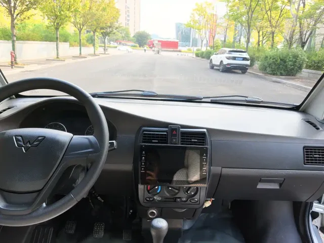Wuling Rongguang — Фото автомобиля 14
