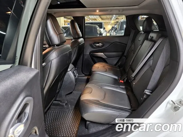Jeep Cherokee Cherokee(KL) 2.4 Limited 2WD — Фото автомобиля 11