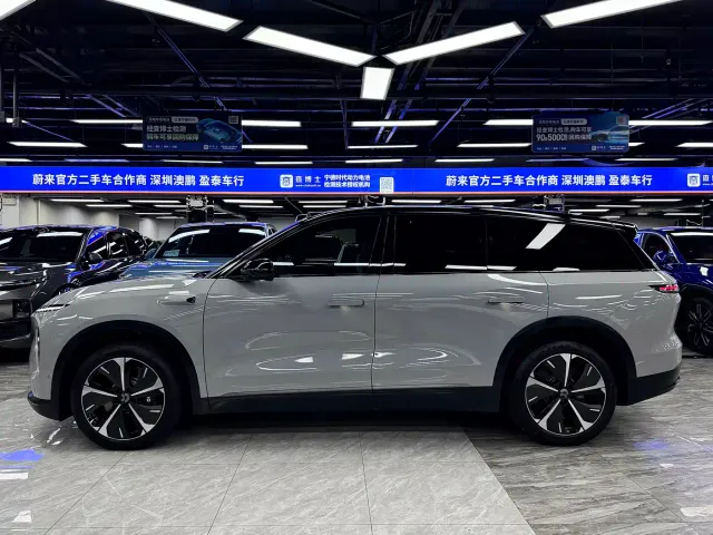 Nio ES8 — Фото автомобиля 4