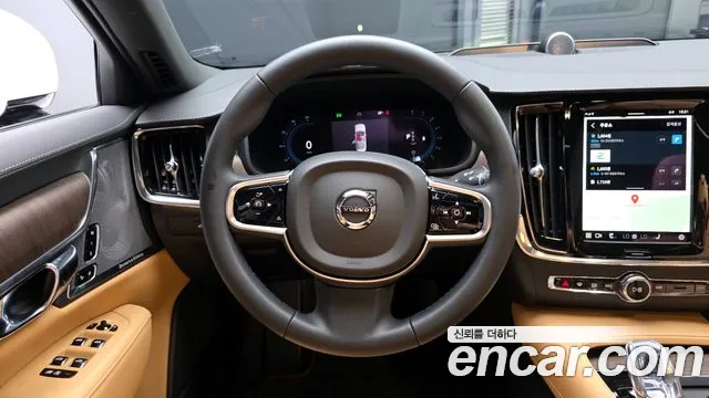 Volvo S90 — Фото автомобиля 13