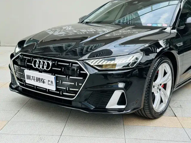 Audi A7L — Фото автомобиля 18