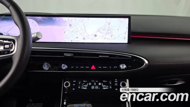 Genesis GV70 — Фото автомобиля 14