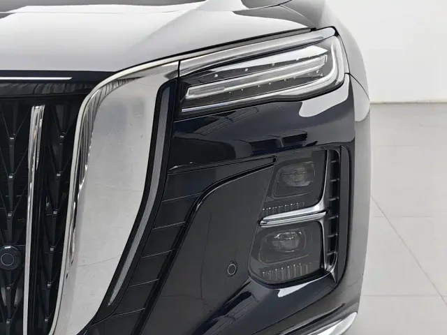 Hongqi H5 — Фото автомобиля 7