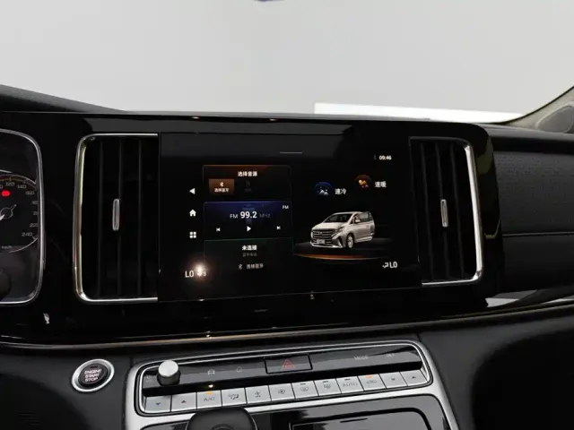 GAC Trumpchi M8 — Фото автомобиля 13