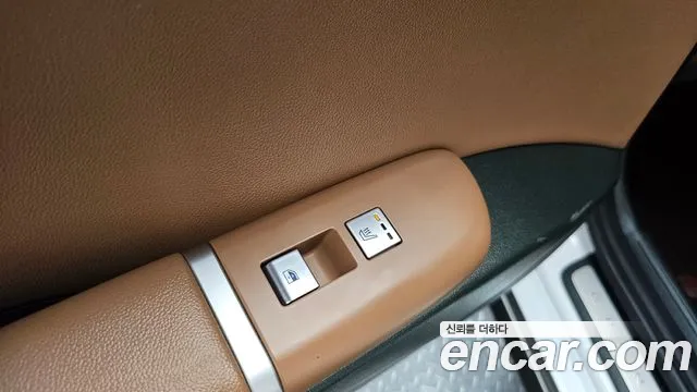 Hyundai Grandeur GN7 — Фото автомобиля 25