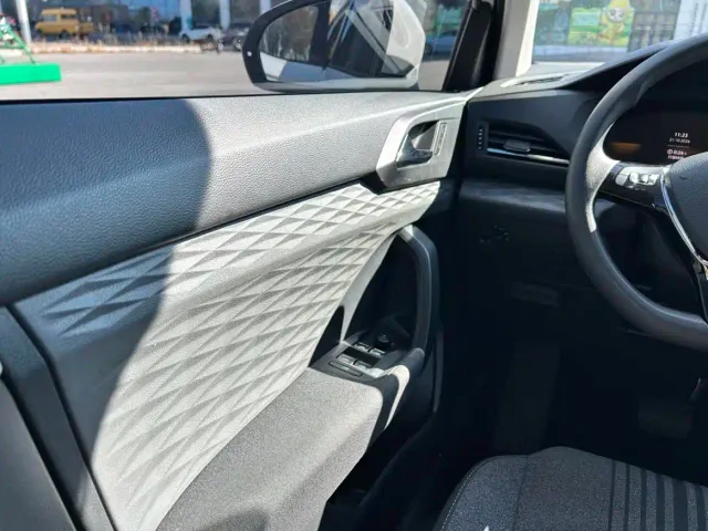 Volkswagen Tharu — Фото автомобиля 21