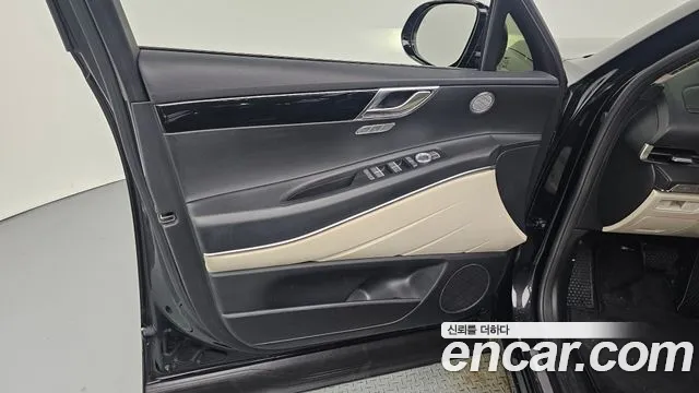 Genesis GV80 2.5T Бензин 2WD — Фото автомобиля 23