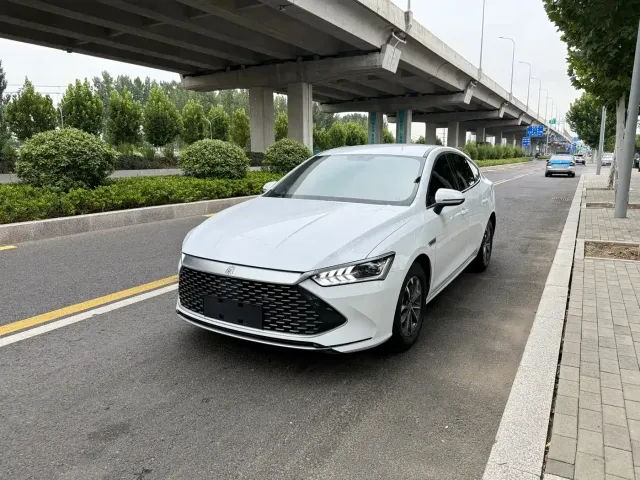 Фотография автомобиля — BYD Qin PLUS
