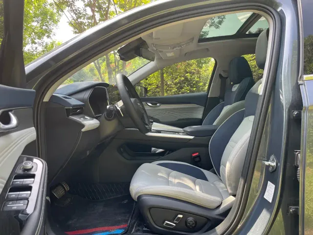 Geely Xingrui — Фото автомобиля 3