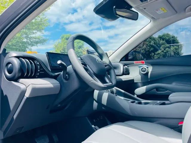 BYD Yuan PLUS — Фото автомобиля 18