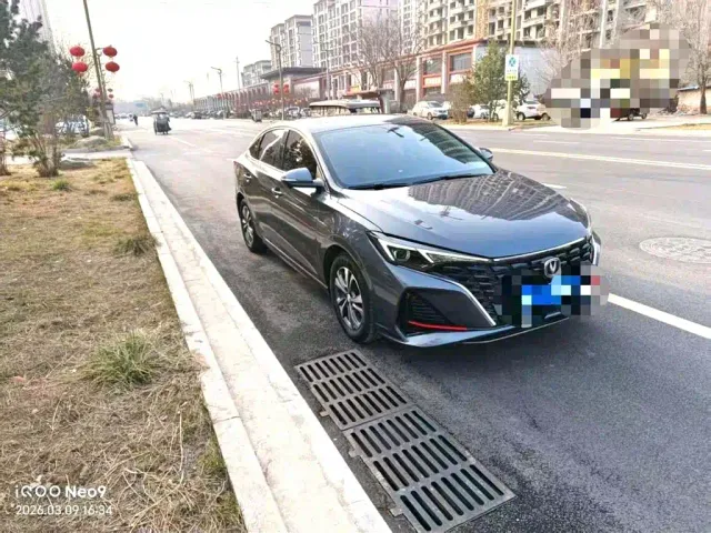 Changan Eado — Фото автомобиля 2