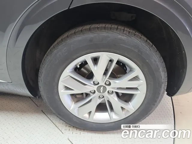 Genesis GV70 — Фото автомобиля 6