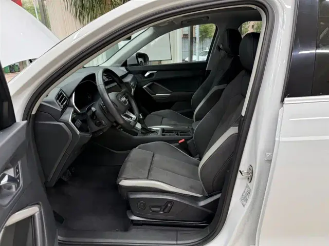 Audi Q3 — Фото автомобиля 16