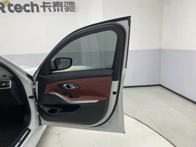 BMW 3 Series — Фото автомобиля 19