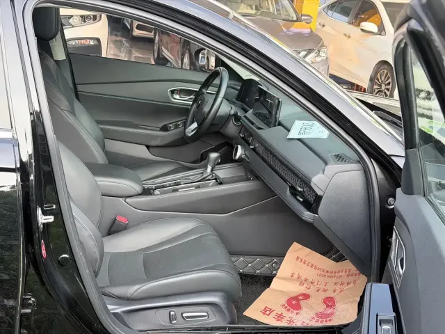 Honda Accord 2025 Model Sport Series 260TURBO Premium Edition — Фото автомобиля 11