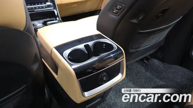 Kia Canival Carnival 4 поколение Бензин 9 мест Noblesse — Фото автомобиля 27