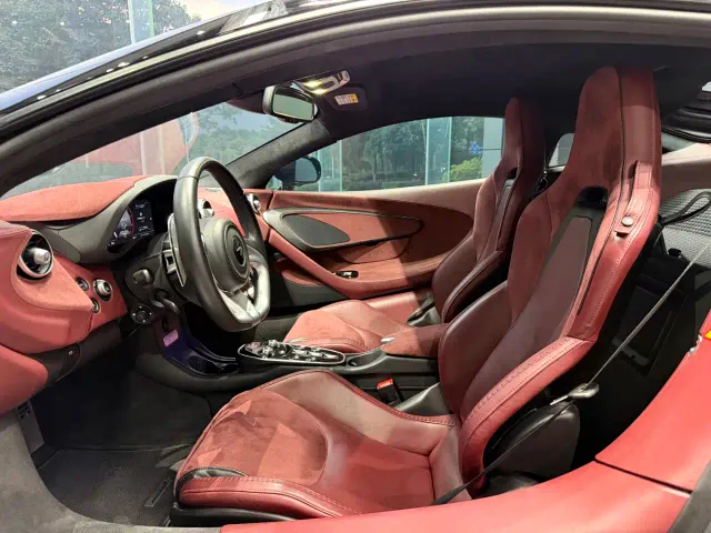 McLaren GT — Фото автомобиля 5