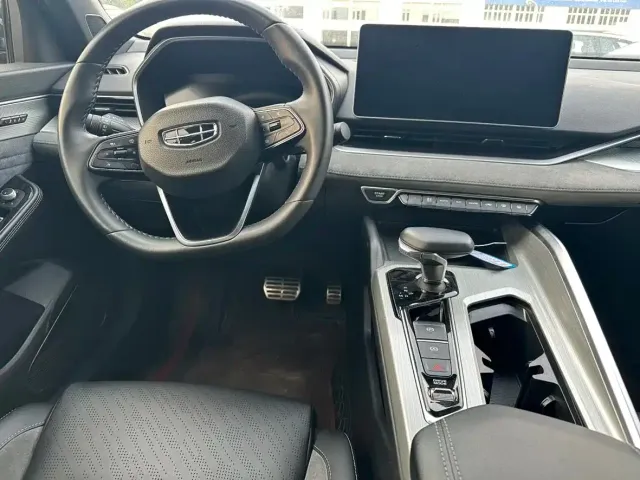 Geely Xingrui — Фото автомобиля 5