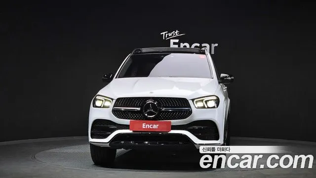 Mercedes-Benz GLE-Class — Фото автомобиля 3