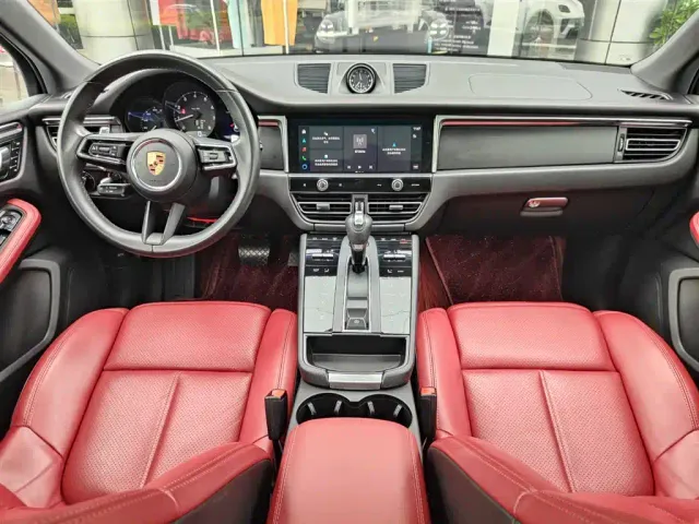 Porsche Macan — Фото автомобиля 19