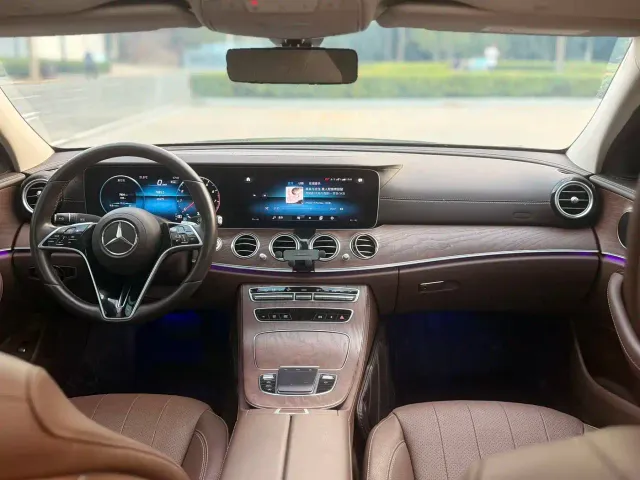 Mercedes-Benz E-Class — Фото автомобиля 8