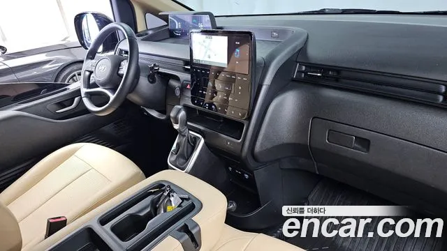 Hyundai Staria — Фото автомобиля 10