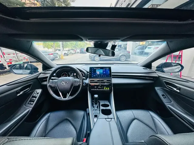 Toyota Avalon 2022 2.0L Luxury Edition — Фото автомобиля 12