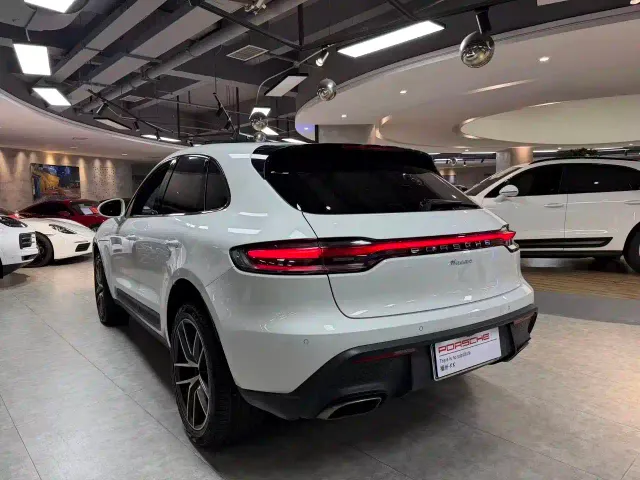 Porsche Macan — Фото автомобиля 6