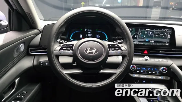Hyundai AVANTE Новый Avante (CN7) — Фото автомобиля 13