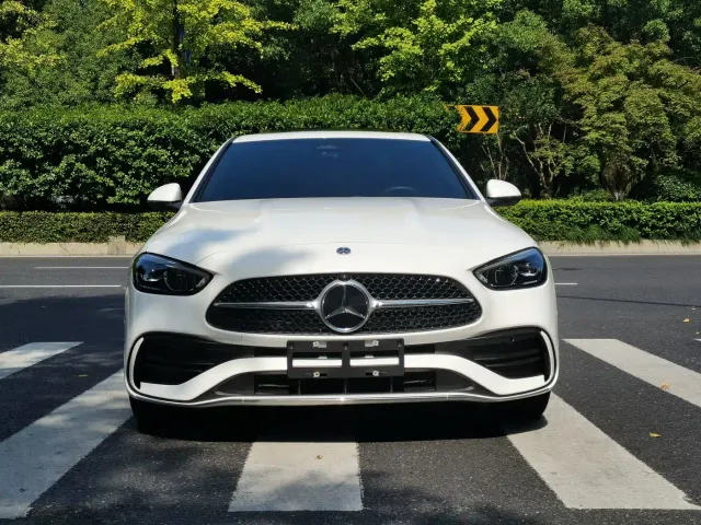 Mercedes-Benz C-Class — Фото автомобиля 2