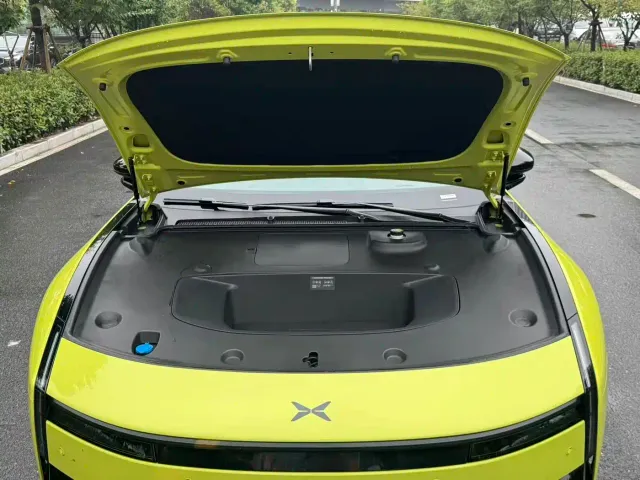 Xpeng P7 — Фото автомобиля 22