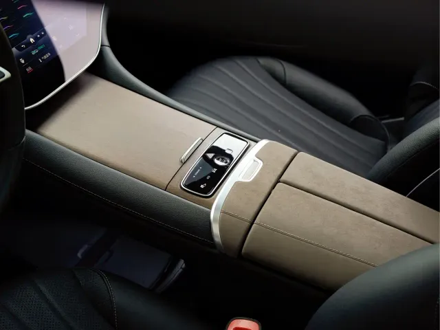 Mercedes-Benz EQS — Фото автомобиля 12