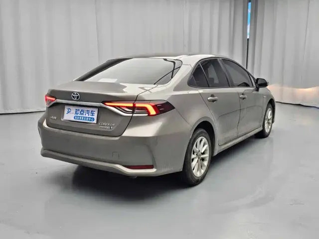 Toyota Corolla — Фото автомобиля 6