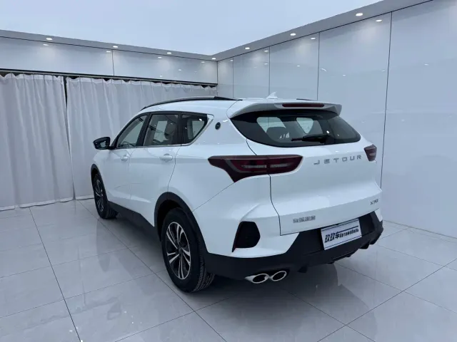 Jetour X70 — Фото автомобиля 6