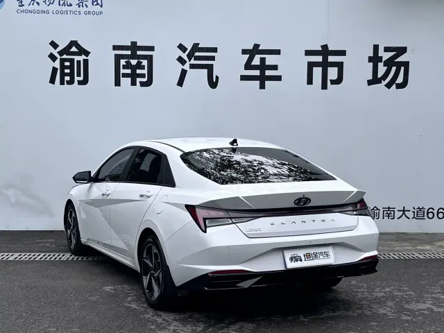 Hyundai Elantra — Фото автомобиля 28
