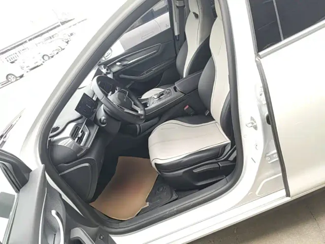 BYD Qin PLUS — Фото автомобиля 14