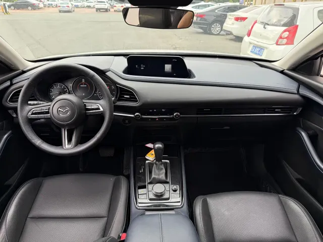 Mazda CX-30 — Фото автомобиля 8