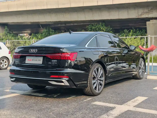 Audi A6L — Фото автомобиля 4