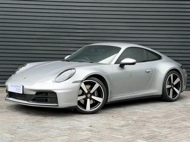 Porsche 911 — Фото автомобиля 2
