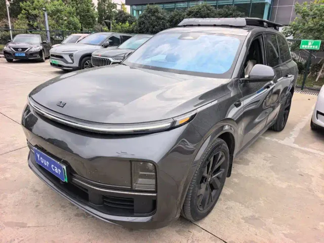Фотография автомобиля — Li Auto L8