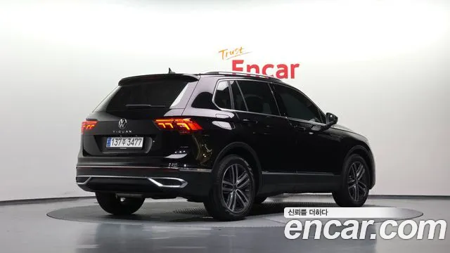 Volkswagen Tiguan Generation 2 — Фото автомобиля 2