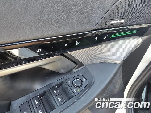 BMW 5 Series G60 — Фото автомобиля 12