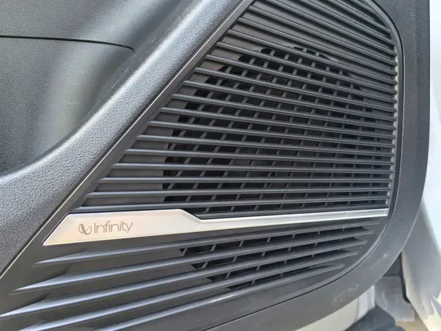 Geely Boyue L — Фото автомобиля 16