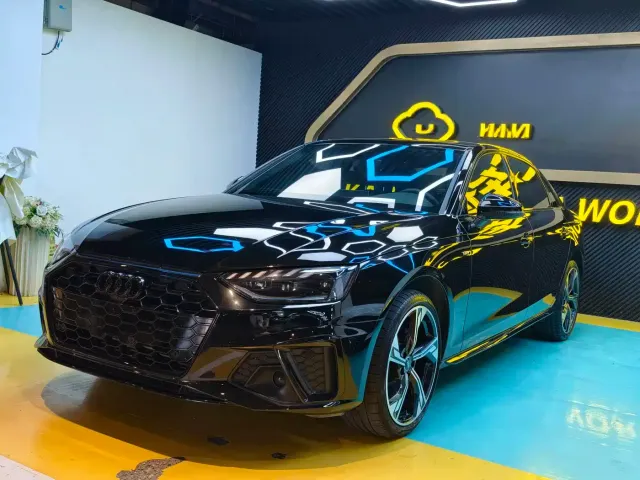 Фотография автомобиля — Audi A4L