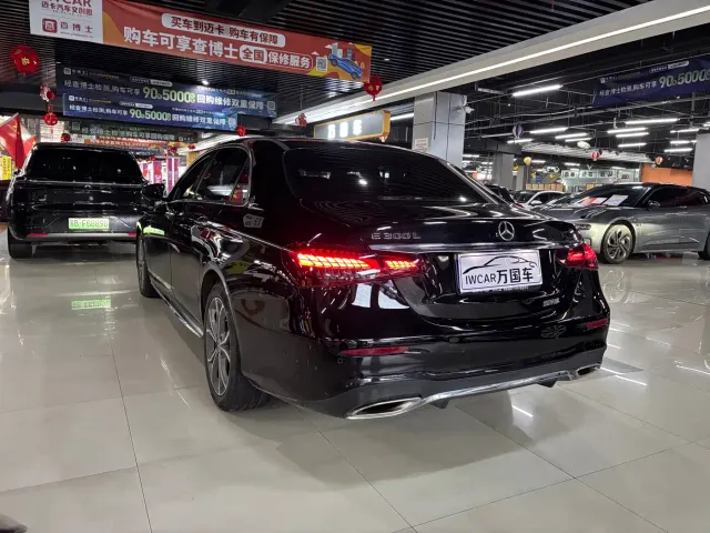 Mercedes-Benz E-Class — Фото автомобиля 8